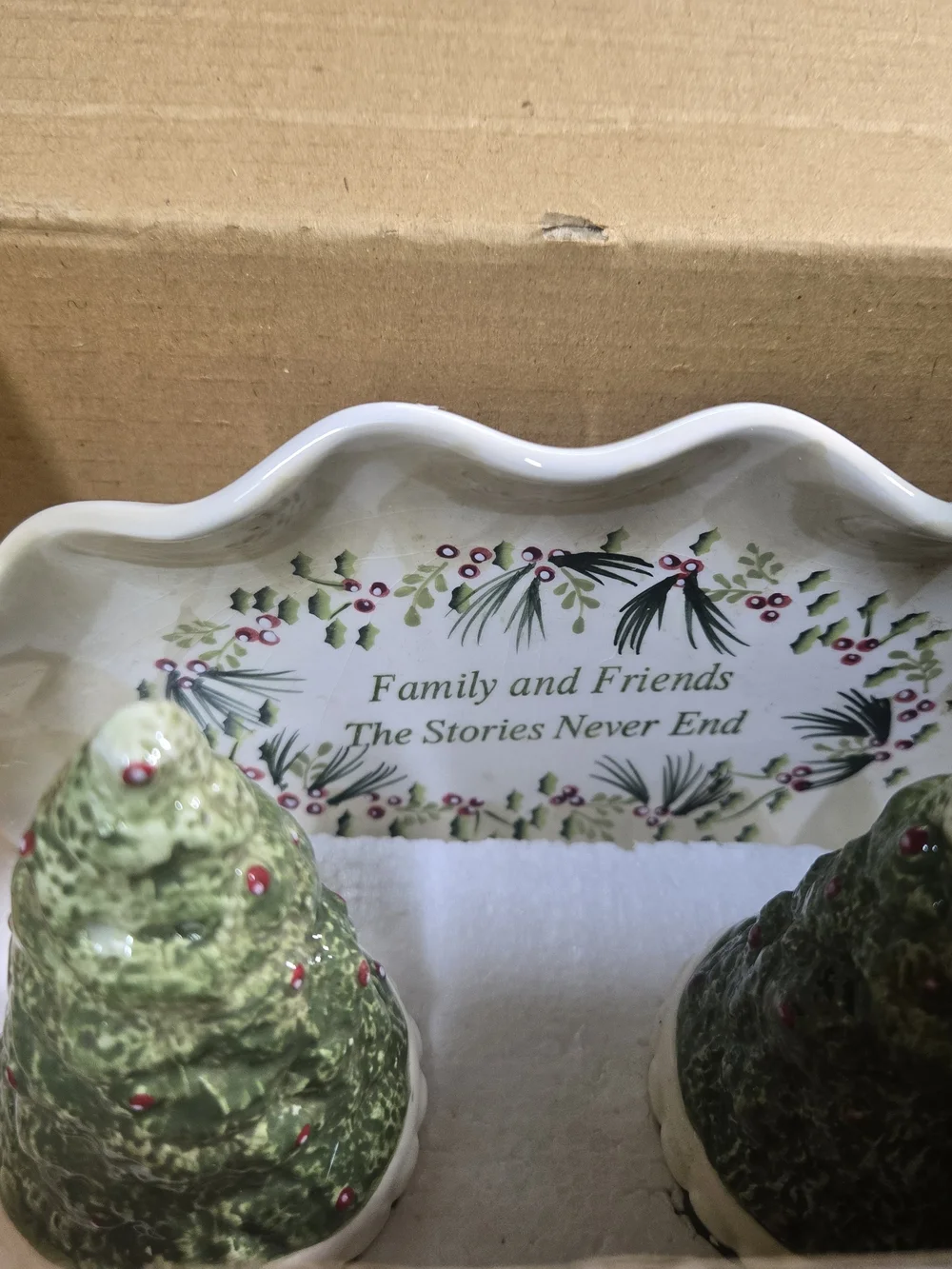 Family & Friends Salt & Pepper Collection - Green Tree SetWinter Magic Family An